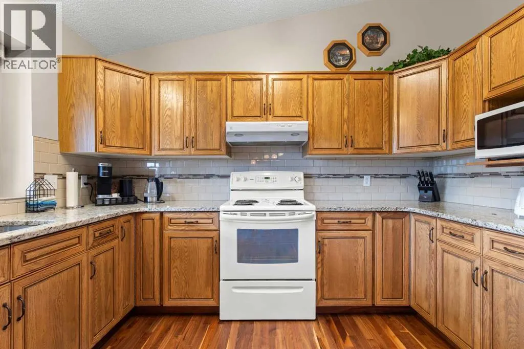361 Sprague Way SE