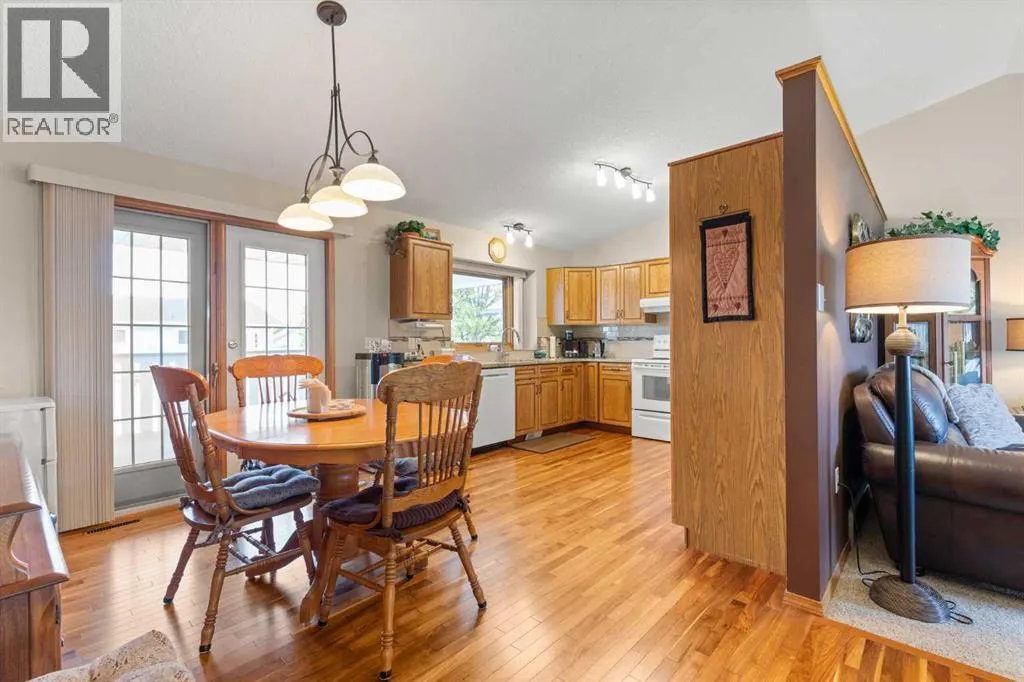 361 Sprague Way SE