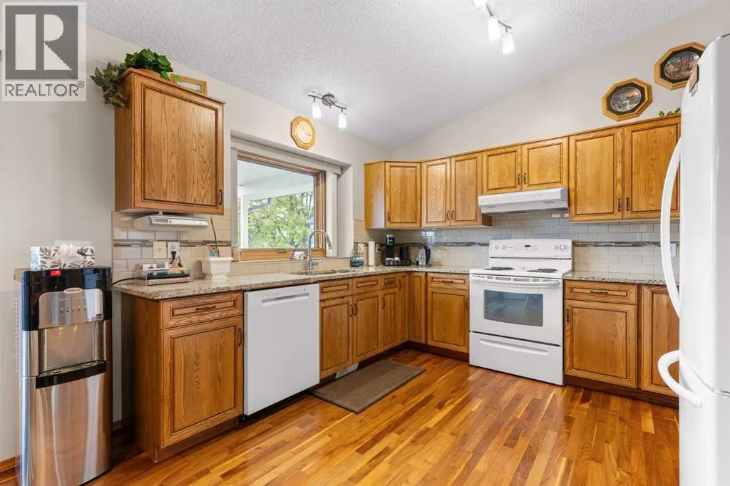 361 Sprague Way SE