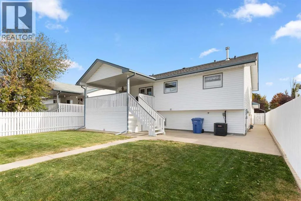 361 Sprague Way SE