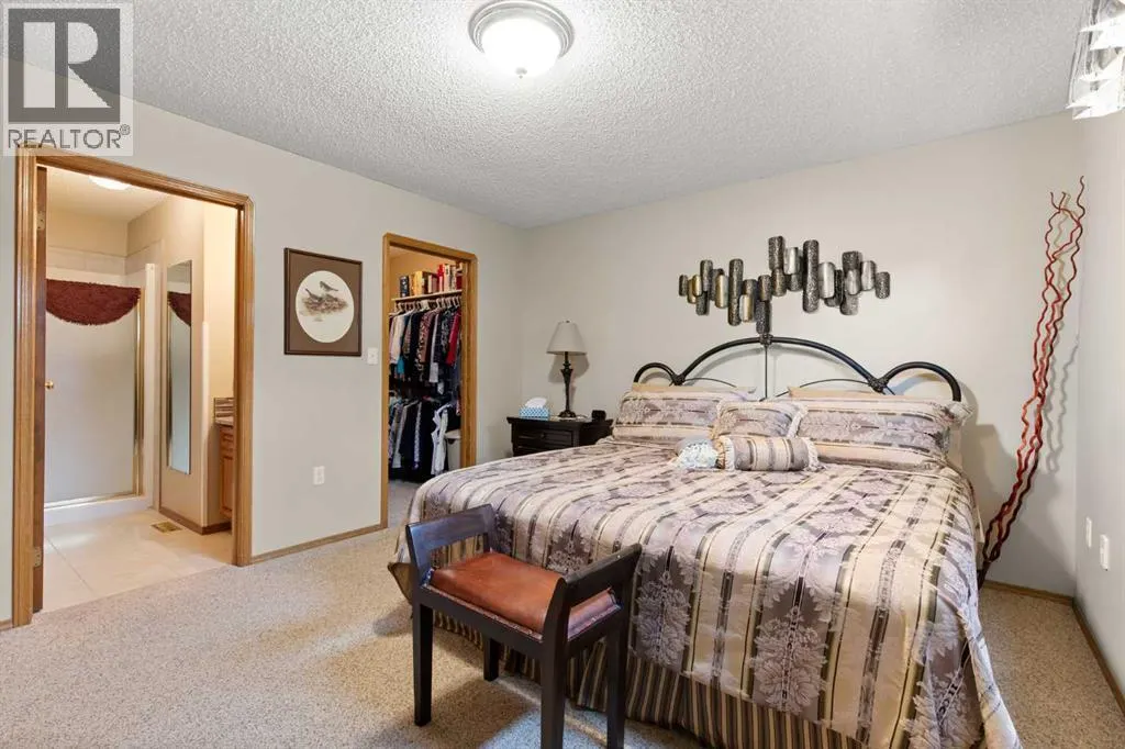 361 Sprague Way SE