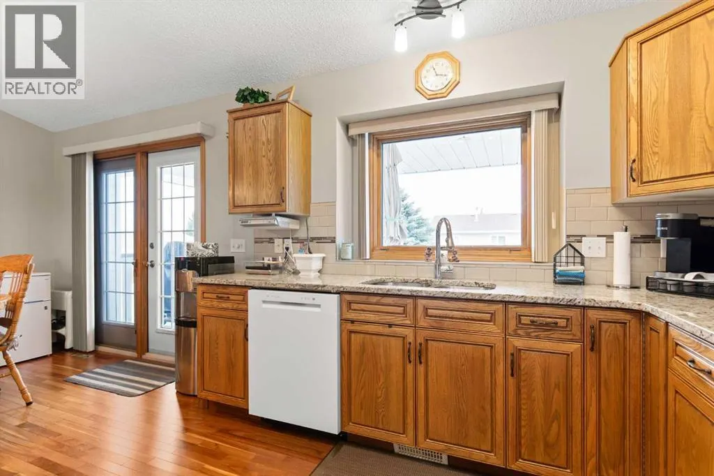 361 Sprague Way SE