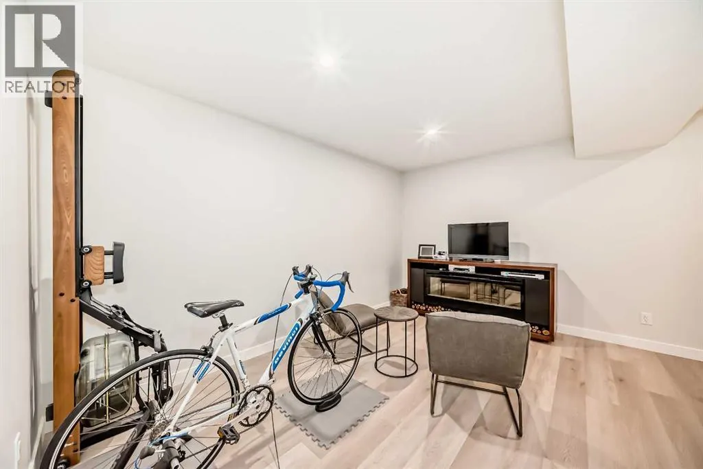 934 Cobblemore Common SW