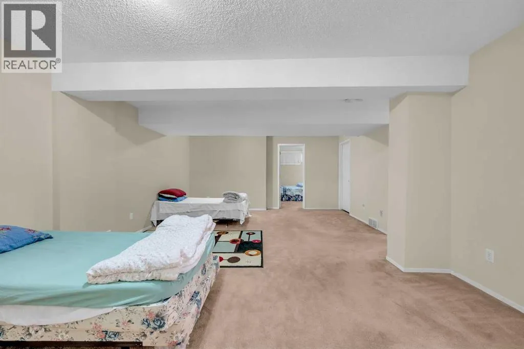 65 Tararidge Circle NE