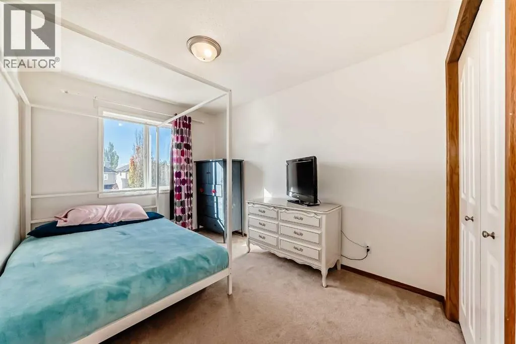 201 Cranberry Square SE