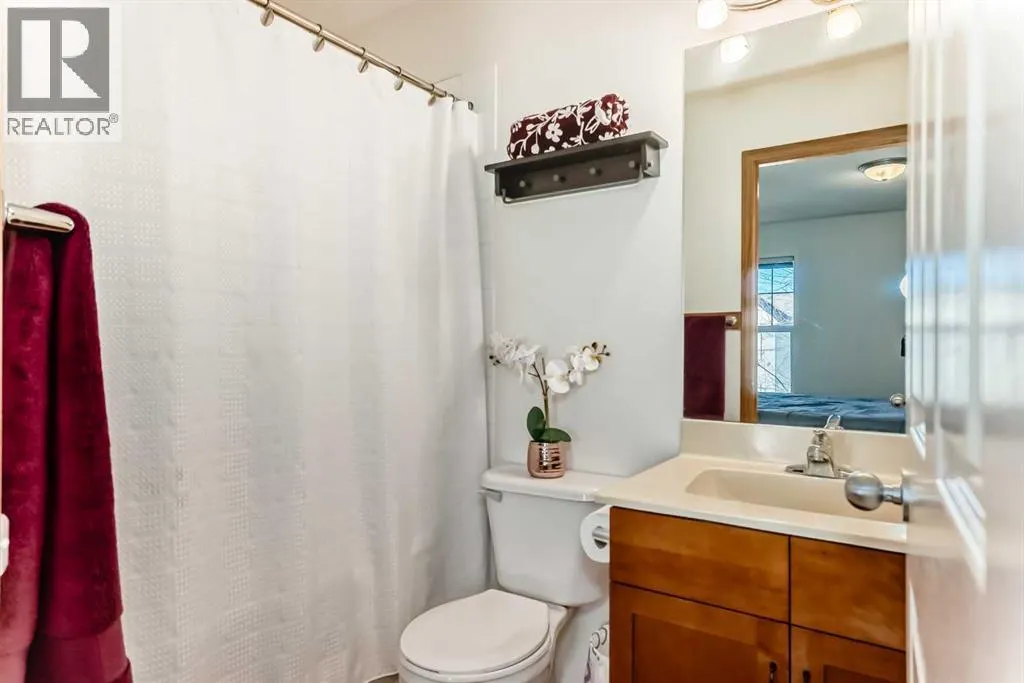 201 Cranberry Square SE