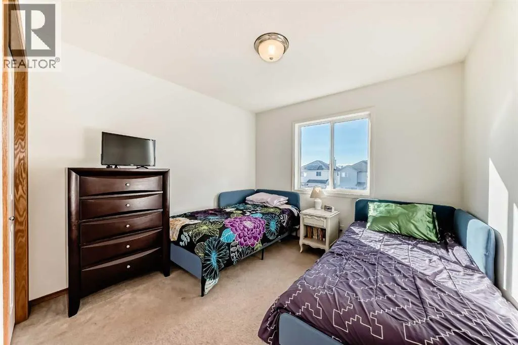 201 Cranberry Square SE