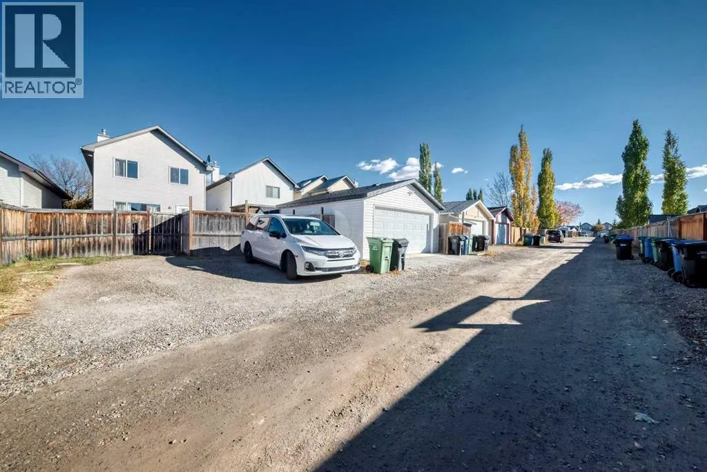 201 Cranberry Square SE