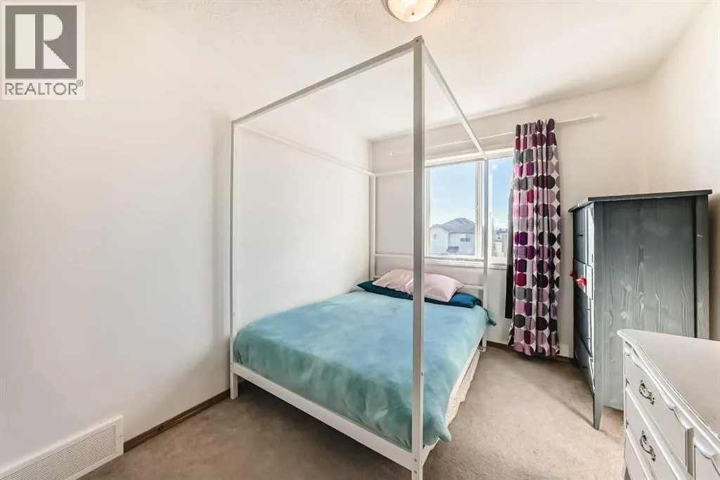 201 Cranberry Square SE