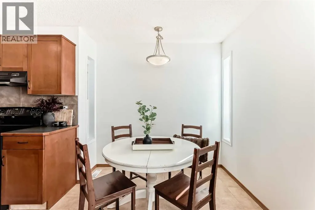 201 Cranberry Square SE