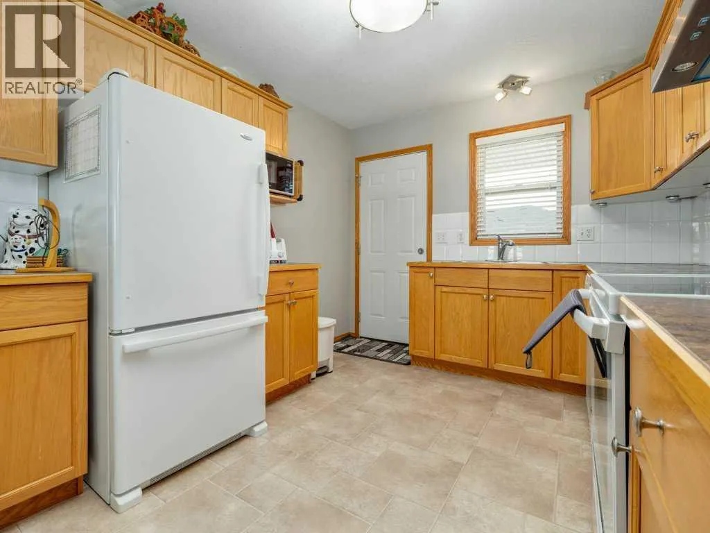 159 Cougar Crescent N