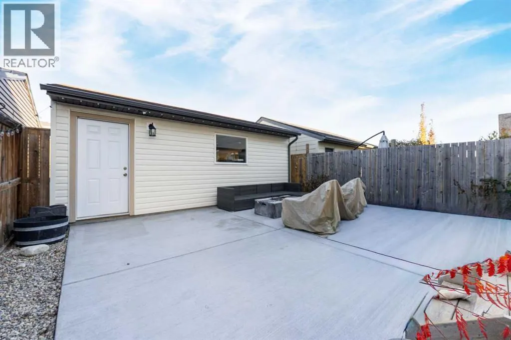 497 Walden Drive SE