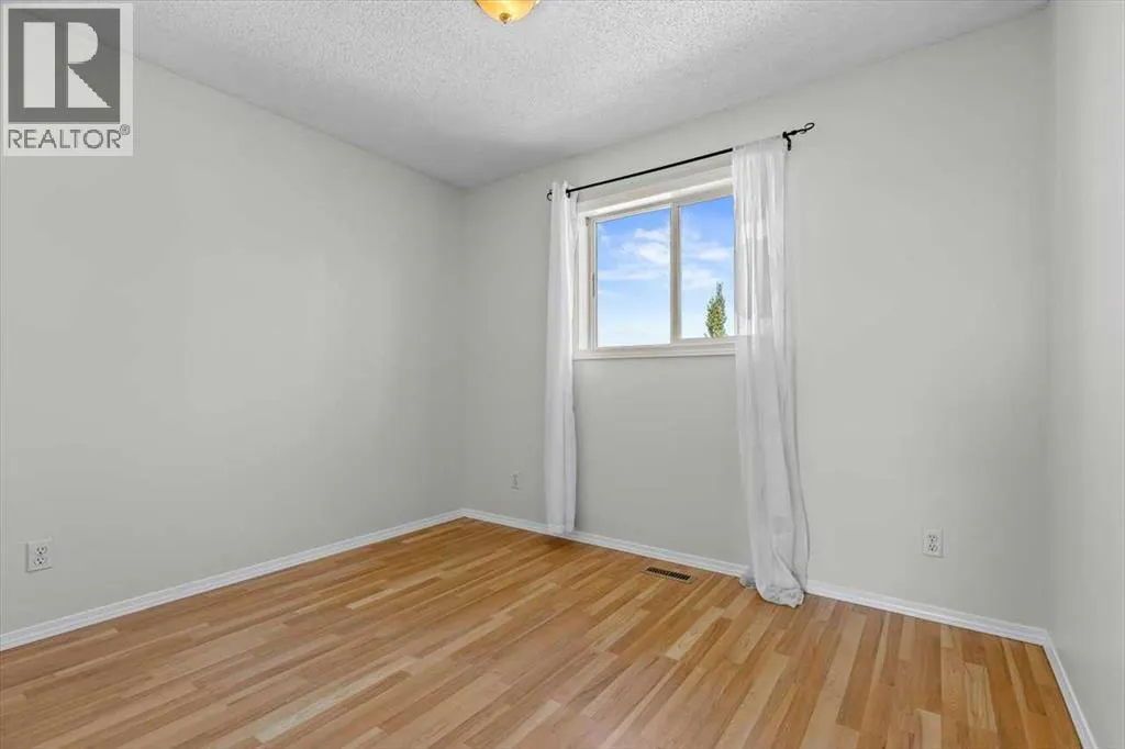 911 Arbour Lake Road NW