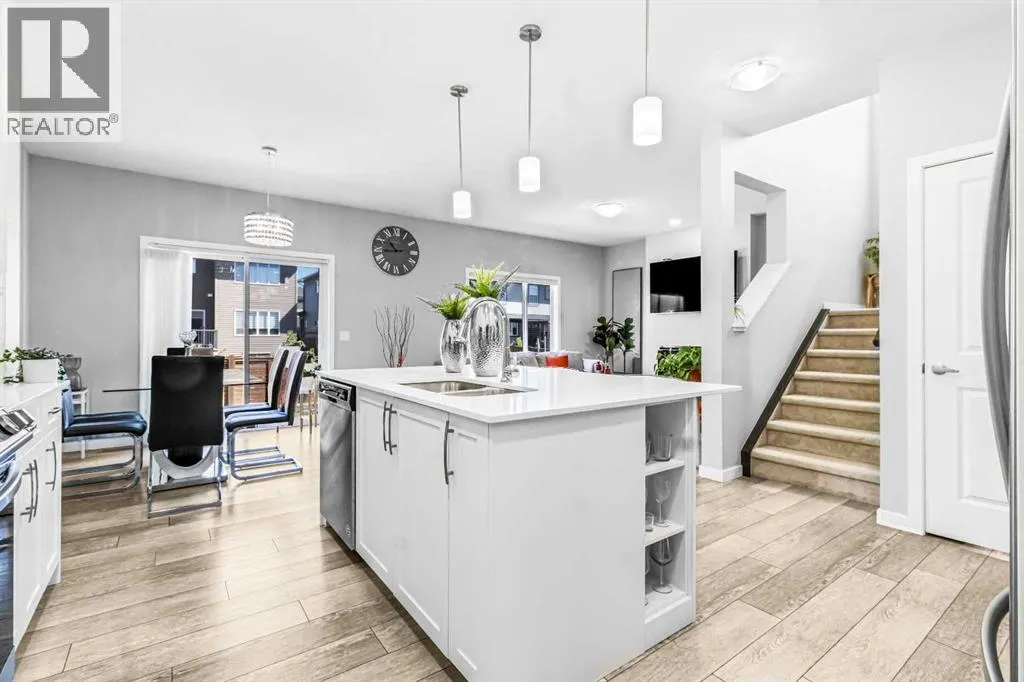 1036 Chinook Gate Heath SW