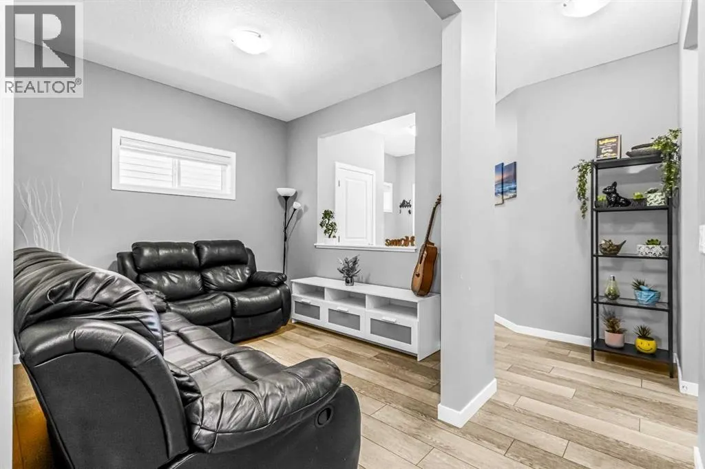 1036 Chinook Gate Heath SW