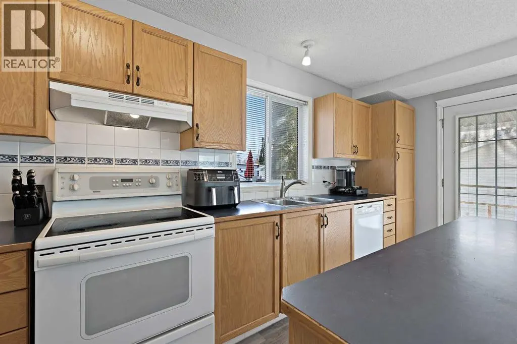 23 Inverness Gardens SE