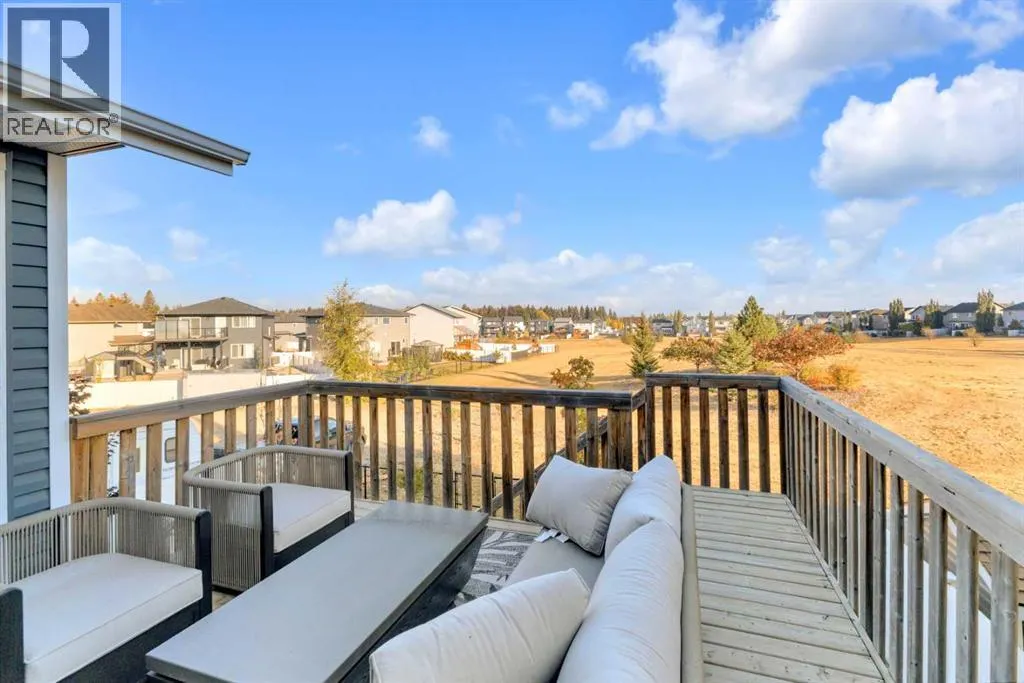 60 Thompson Crescent