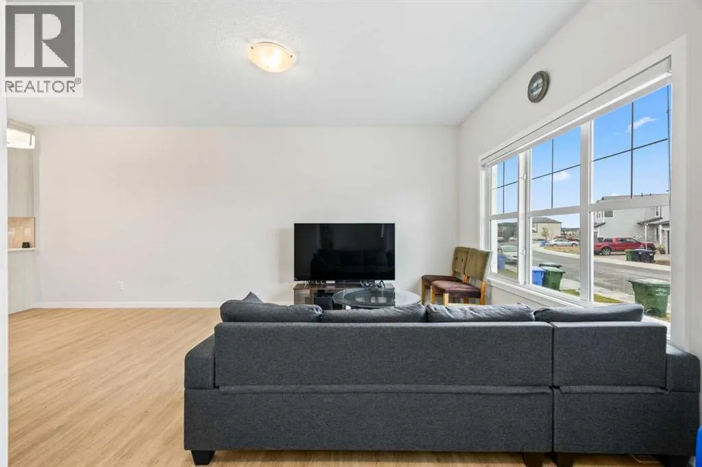 288 Cornerbrook Drive NE