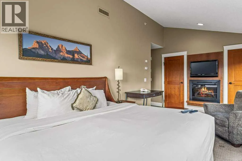 402 D,E,F, 191 Kananaskis Way