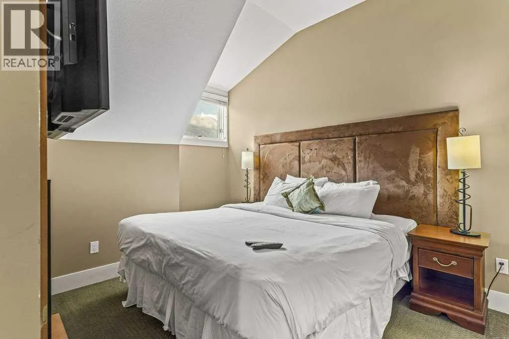 402 D,E,F, 191 Kananaskis Way