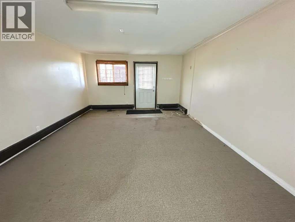 10002 100 Avenue