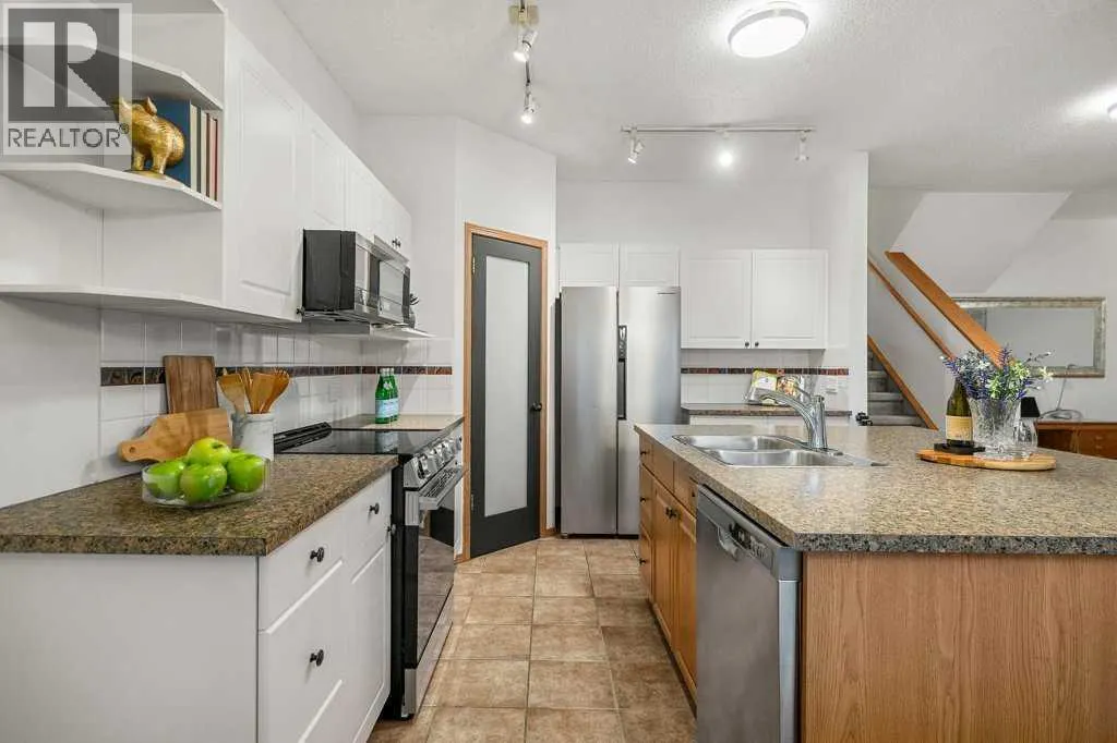 116 Sunlake Gardens SE