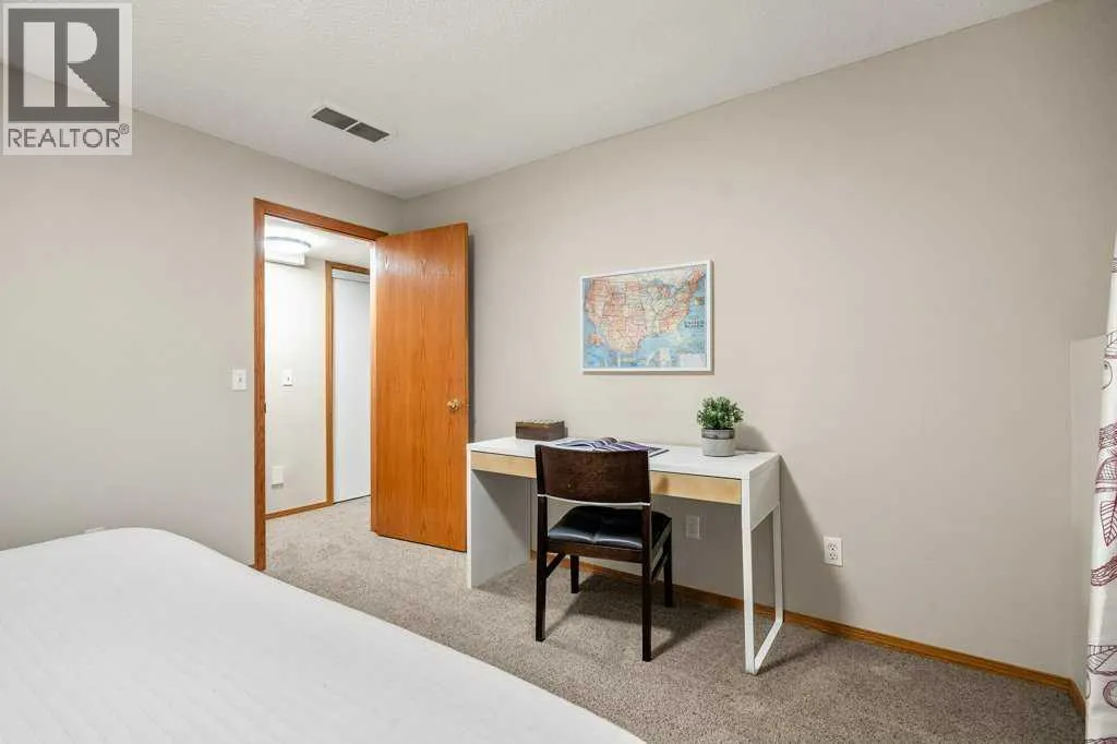 116 Sunlake Gardens SE