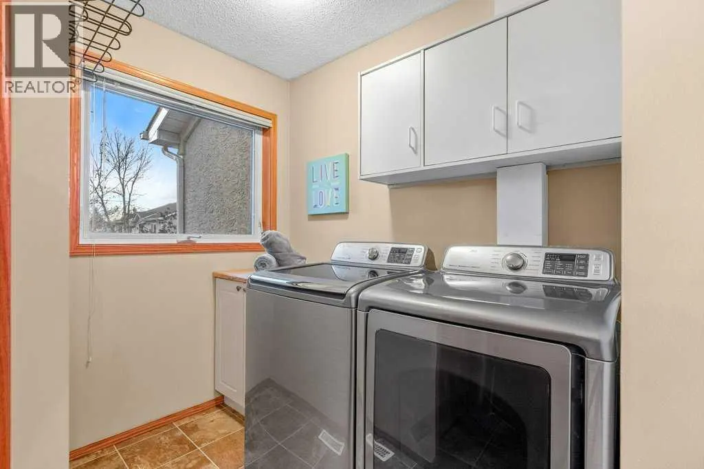116 Sunlake Gardens SE