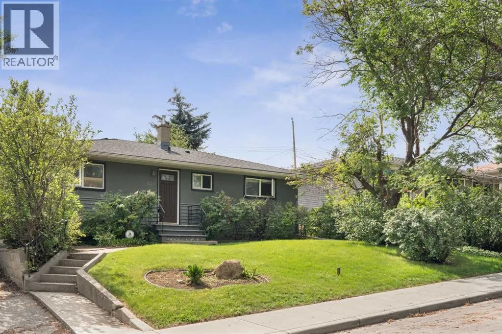 439 Hendon Drive NW