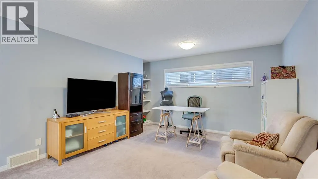 343 Hillcrest Heights SW