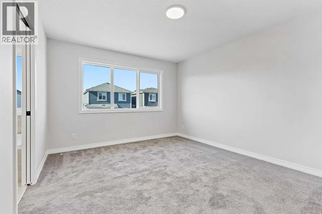 368 Magnolia Crescent SE