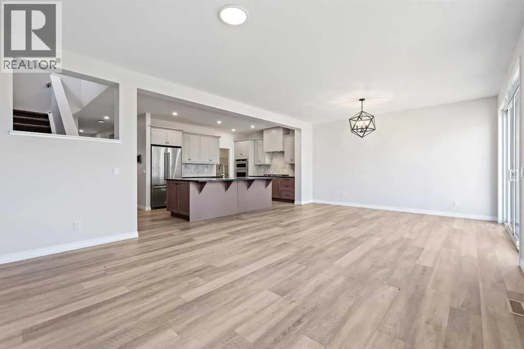 368 Magnolia Crescent SE