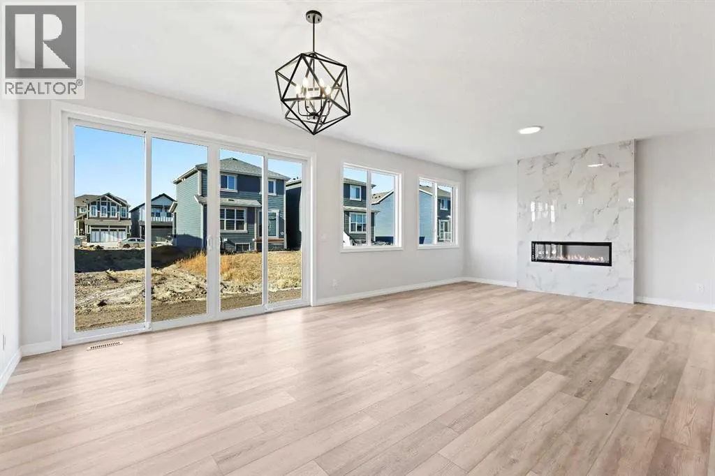368 Magnolia Crescent SE