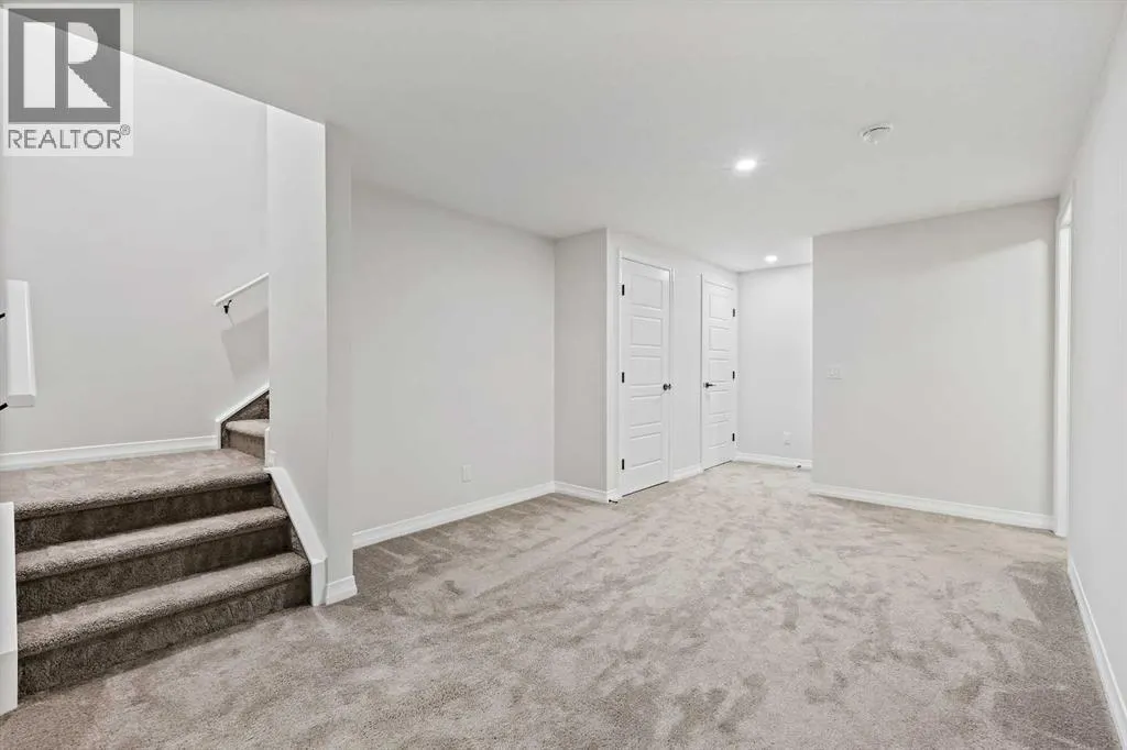 368 Magnolia Crescent SE