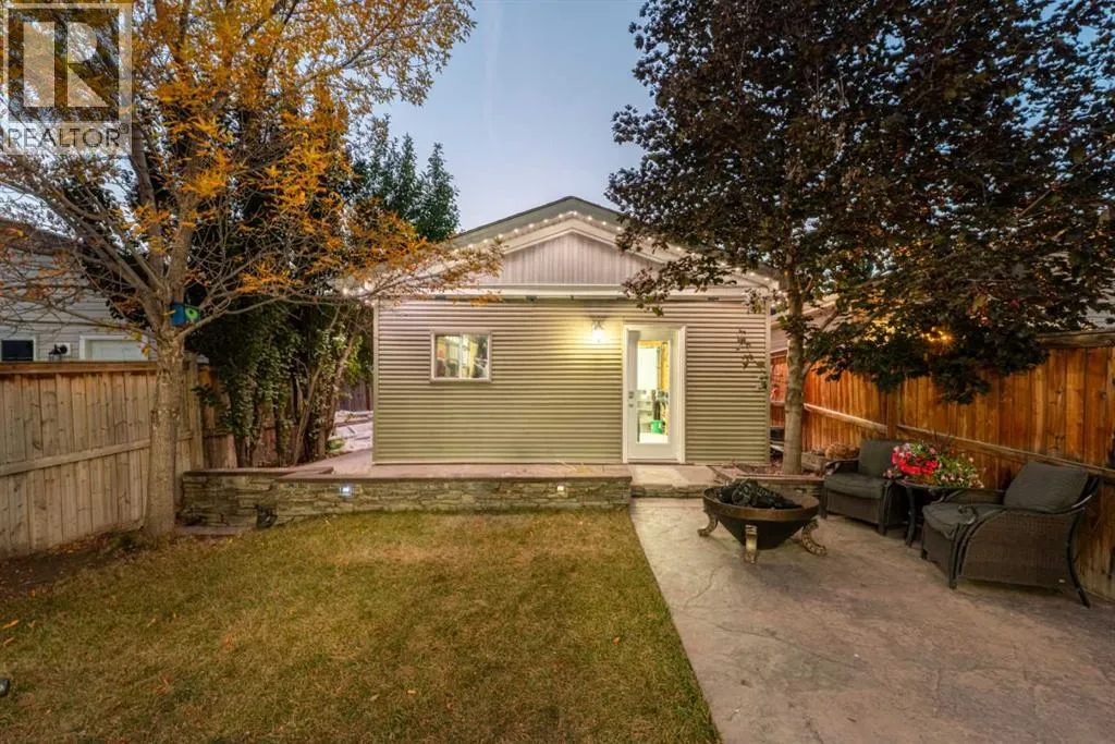 114 Silverado Saddle Crescent SW