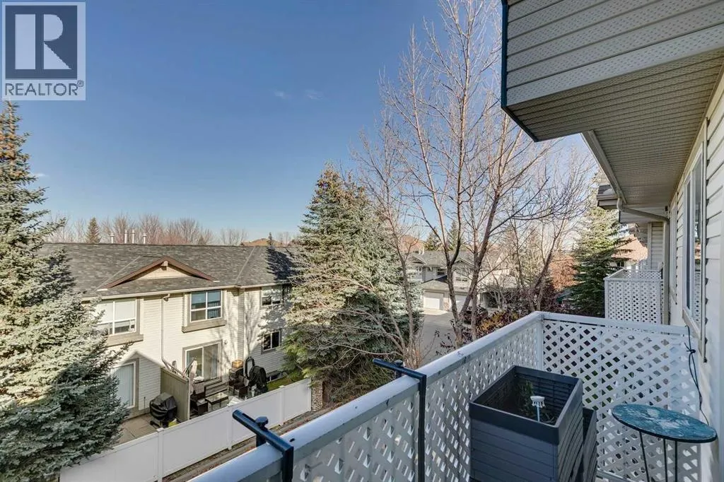 305, 7 Harvest Gold Manor NE