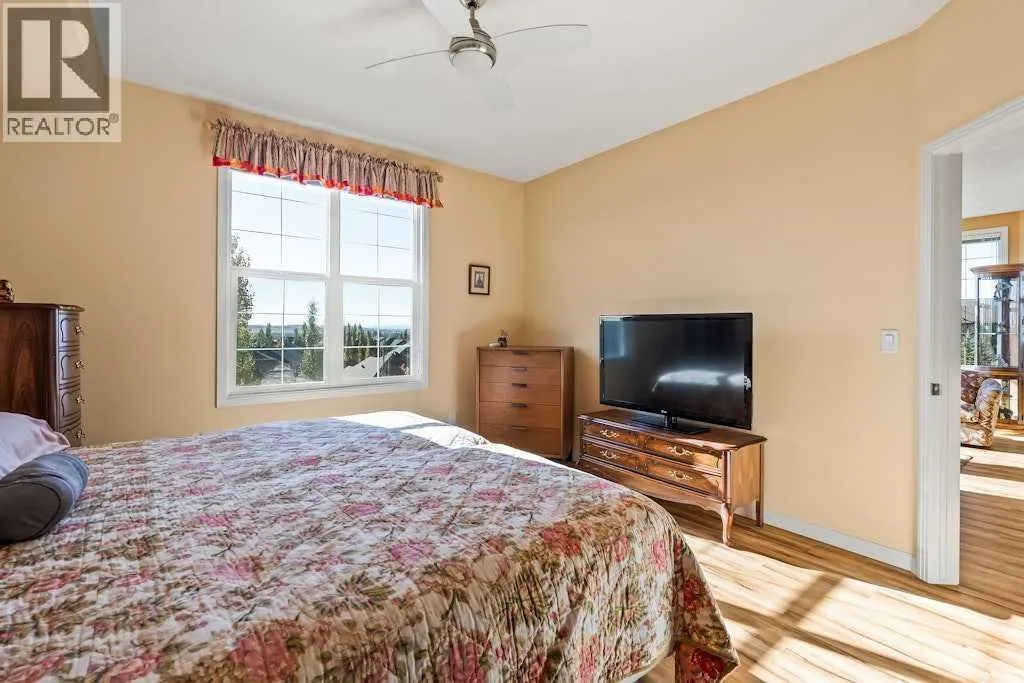 300, 1 Crystal Green Lane