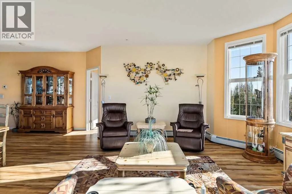 300, 1 Crystal Green Lane