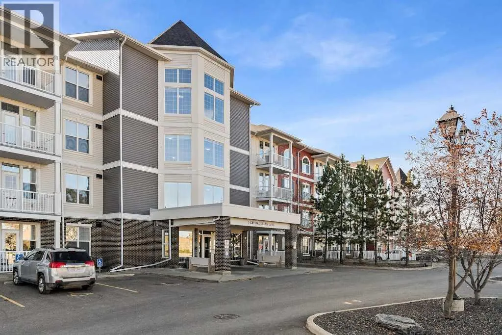 300, 1 Crystal Green Lane