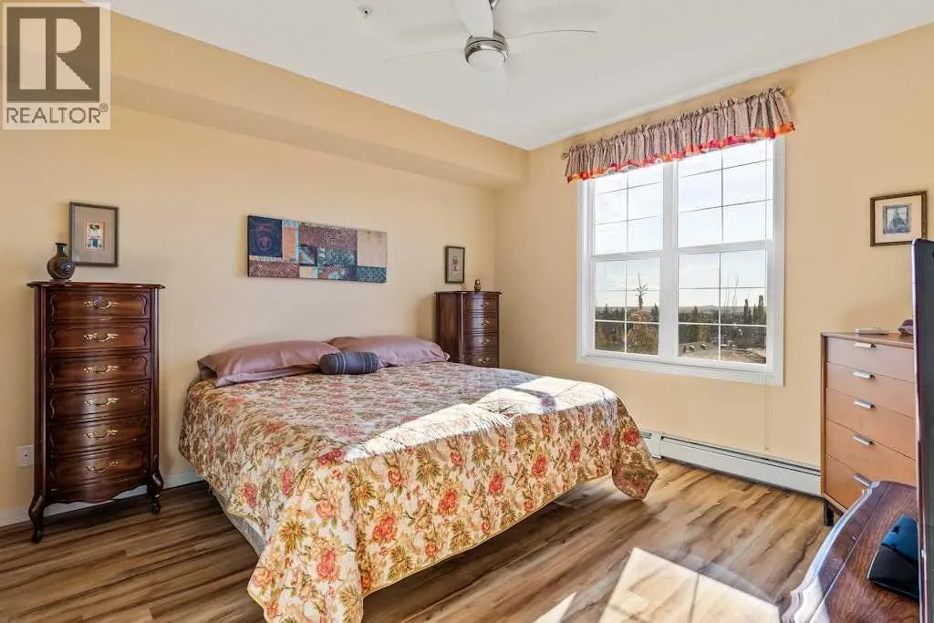 300, 1 Crystal Green Lane