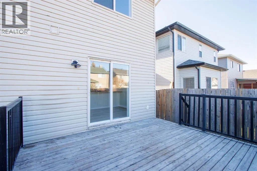 40 Chapalina Crescent SE