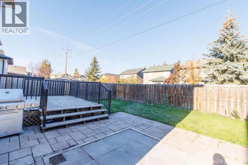 40 Chapalina Crescent SE