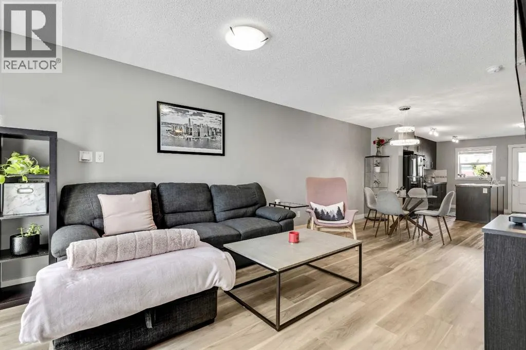 220 Mckenzie Towne Close SE