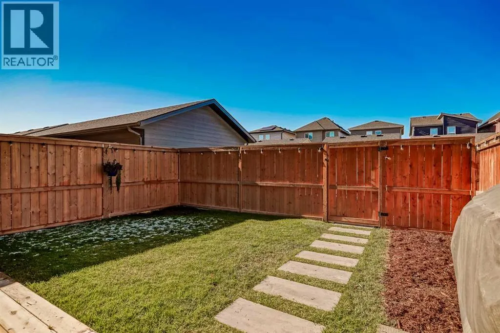 859 Walgrove Boulevard SE