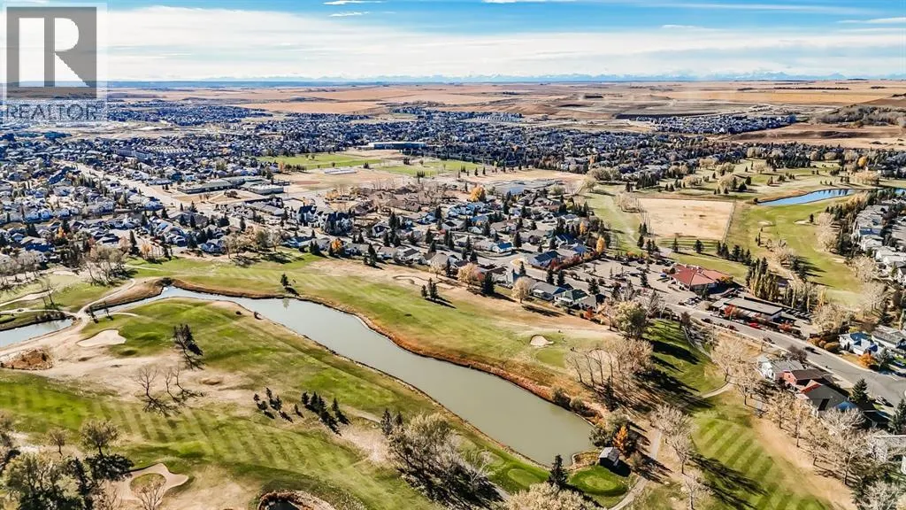 720 Woodside Drive NW