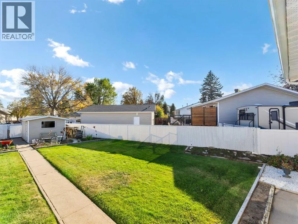 20 Eastbrook Way E