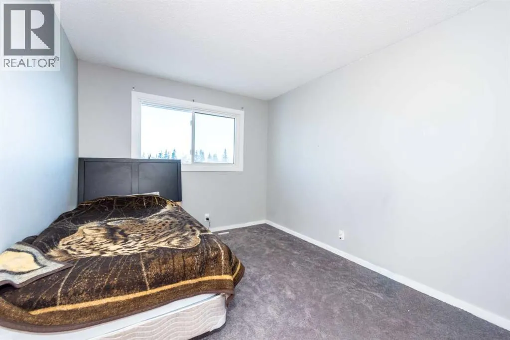 17 Castleridge Way NE