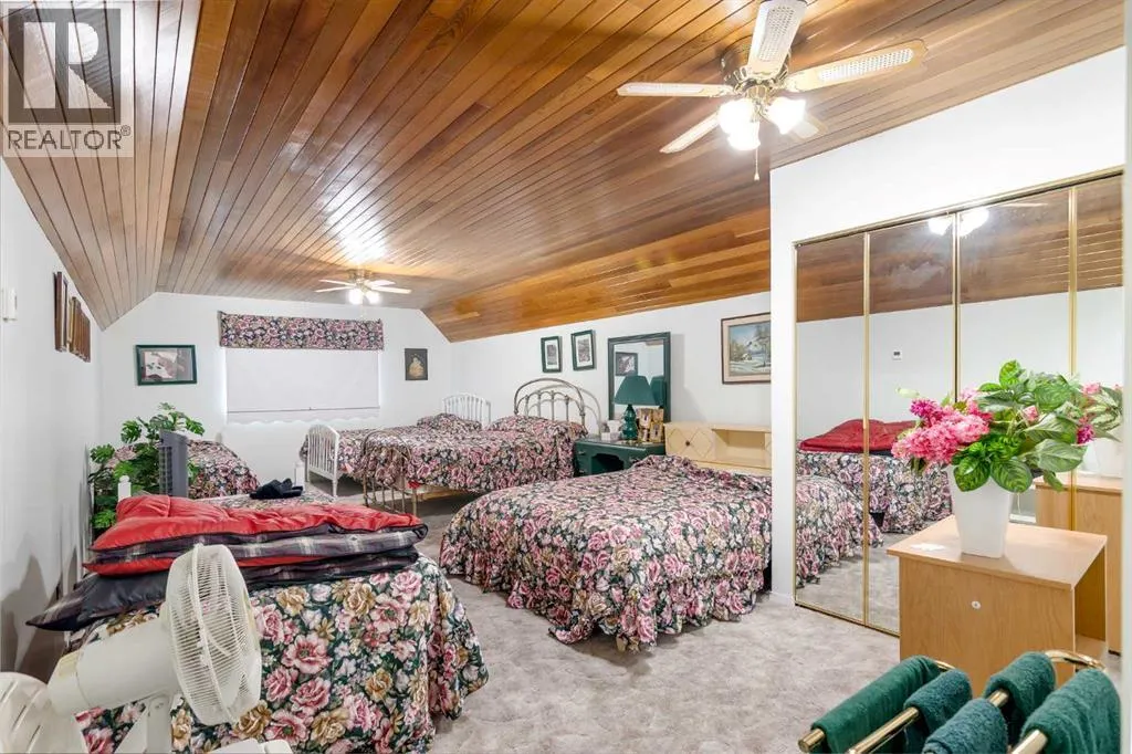 3 Rustic Road