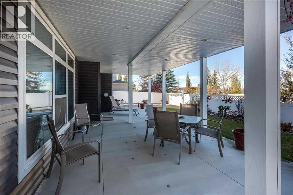 5 Leonard Close