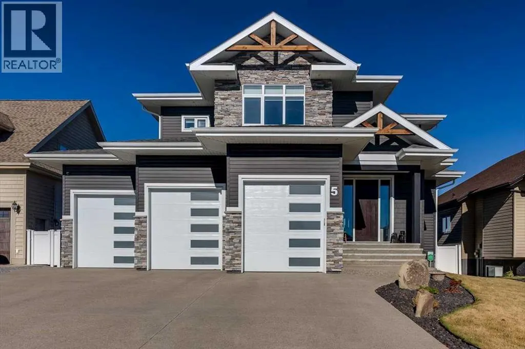 5 Leonard Close